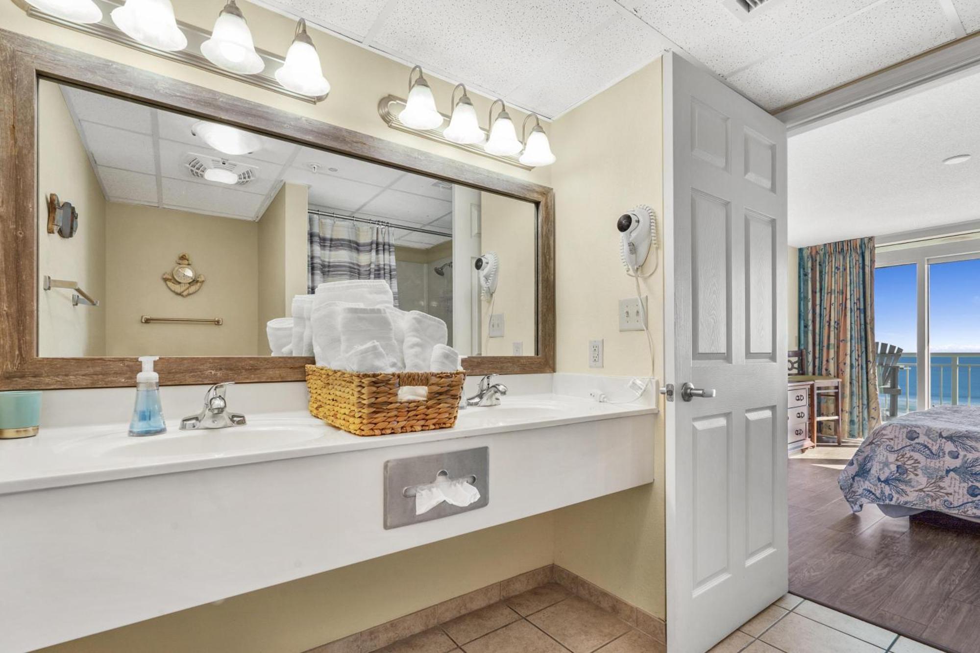 默特尔比奇2501 S Ocean Blvd, 0211 - Ocean Front Sleeps 8别墅 外观 照片